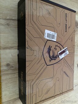 Herní notebook MSI Thin 15 - 4