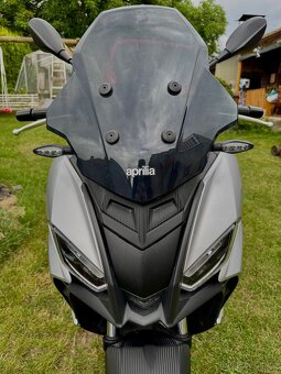 Aprilia SR GT 125 Sport - 4
