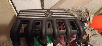 Prodám díly na BMW e 38 725tds - 4