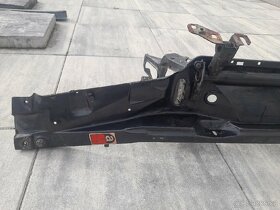 Přední stěna BMW e32 - 4