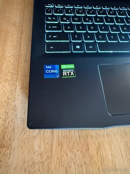 MSI Creator M16 kreativní notebook i7 RTX3050 - 4