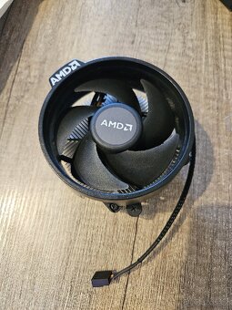 Procesor AMD Ryzen 3 - 4