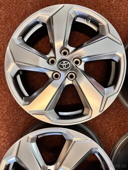 5x114,3 R18 Originál Toyota RAV4 5.Gen - TOP STAV - 4