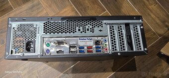 Menší počítač SSD Ryzen Windows 11 - 4