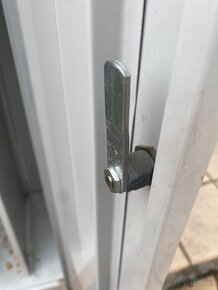 Prodám průmyslovou šatni skriňku - 4