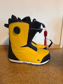 Burton Ruler Boa goldenrod UK 10,5 (EUR 44,5) PC 9 000 Kč - 4