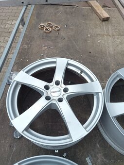 VW, Audi, Škoda, Seat Mercedes - 4