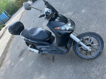 Prodám Skútr Piaggio Beverly 200 - 4
