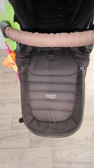 Britax B motion + 105cm luzko - 4