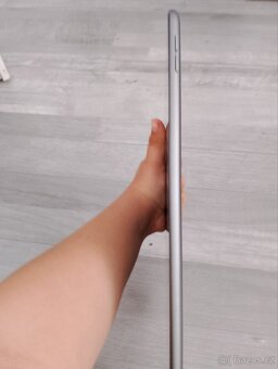 Zánovní iPad, 64GB - 4