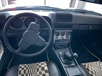 Porsche 944 - 4