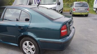 ŠKODA OCTAVIA 1,8I-20V - 4