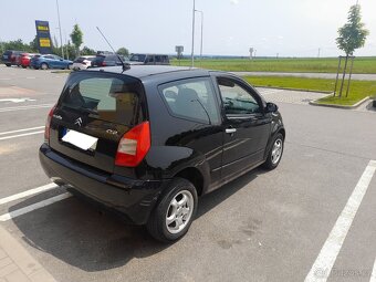 Citroen C2 1.1 44kw rok 2007 - 4