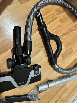 Vysavač Rowenta silence force cyclonic R07260EA - 4