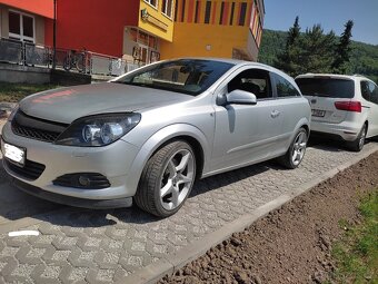 Opel Astra GTC 1,9 diesel 88 kW/110kw nová STK - 4
