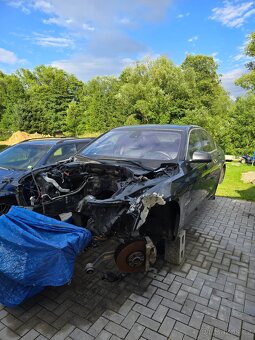 ND z vozu BMW 750i 2009 - 4