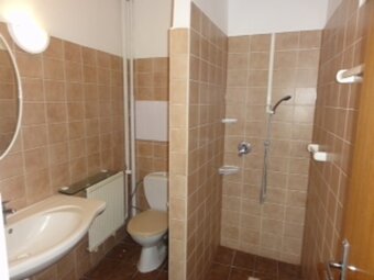 Pronájem bytu 1kk, 28m2, Pardubice-centrum - 4