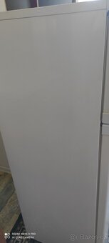 Lednice s mrazákem BEKO - 4