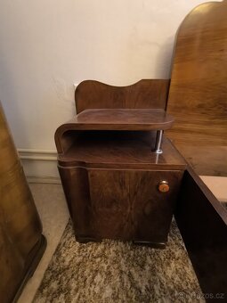 Ložnice, noční stolky, manželská postel - 4