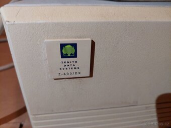 Starý retro PC zenith data systems Z-433/DX - 4