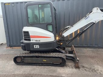 Pásové rypadlo / bagr / Bobcat E35 / hmotnost 3.4 t - 4