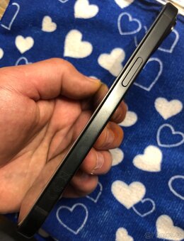 IPhone 15 - 4