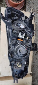 Mitsubishi Lancer přední světla. - 4