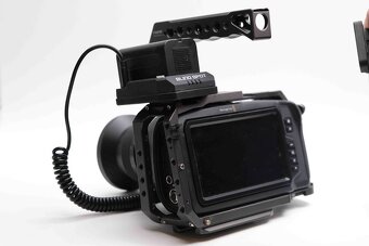 Prodám Blackmagic Pocket Cinema Camera 6K s celým rigem - 4