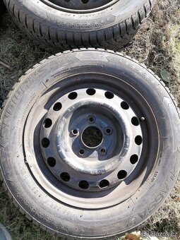 HYUNDAI KIA disky 5x114,3 R15 ET 47 - 4