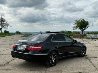 Mercedes Benz E 350 CDI V6 170 kW W212 - 4