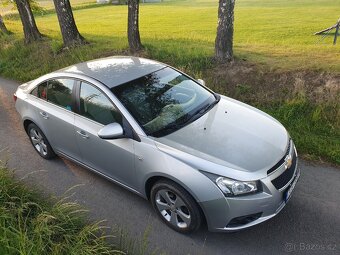 Chevrolet Cruze 1.8 benzín r.v.2009 Naj.162 350Km - 4