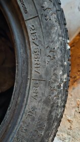 215/55 R17 zimni pneu - 4