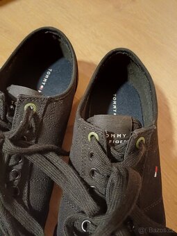 Černé tenisky Tommy Hilfiger - 4