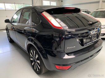 Ford Focus 1,6 16V Duratec Black Magic r.v.2009 ZADÁNO - 4