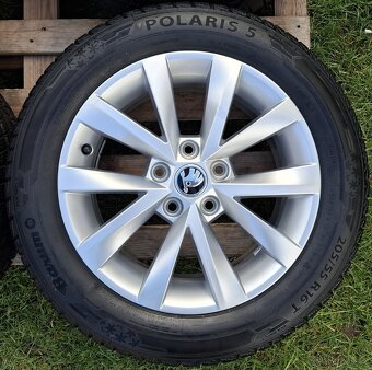 312 Zánovní zimní sada Octavia III 205/55/16 - 4