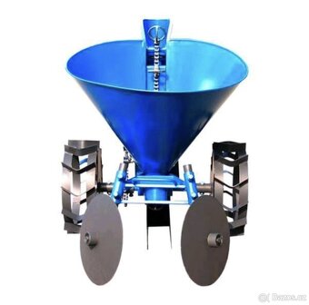 Sázecí stroj na brambory pro jednoosý traktor (20) - 4