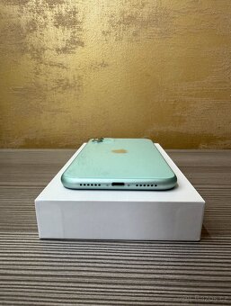 Apple iPhone 11 128GB zelená, baterie 100% - 4