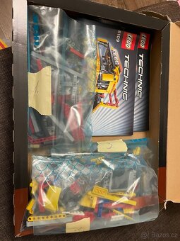 Legendární Lego Technic 8109 Flatbed truck - 4