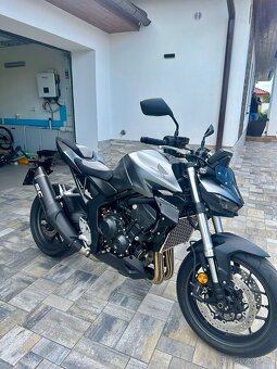 Honda 1000 hornet - 4