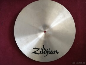 Zildjian 16" A Medium Thin Crash - 4