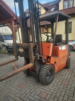 Prodám vysokozdvižný vozík desta diesel - 4