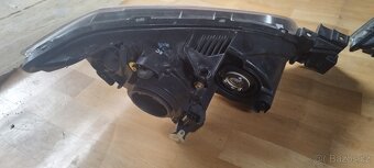 Mazda 3 přední světla BK - 4