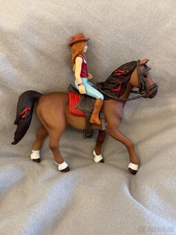 Schleich koně s jezdcem - 4