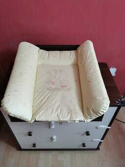 Přebalovací pult - 4