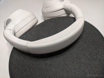 Bezdrátová sluchátka Sony ULT WEAR - 4
