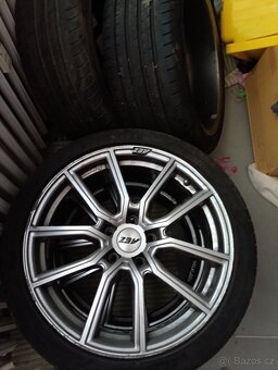 Kola/Pneumatiky 225/40R18 - 4