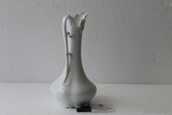 Royal Dux Bílá porcelánová váza, karafa, konvička - 4