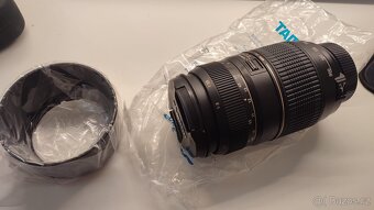 Nikon D3000 + objektivy - 4