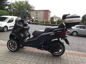 Piaggio MP3 300 Sport - 4