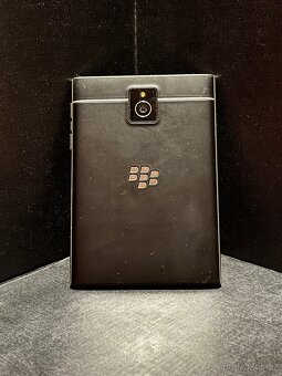 BlackBerry Q30 Passport – plně funkční,krásný stav - 4